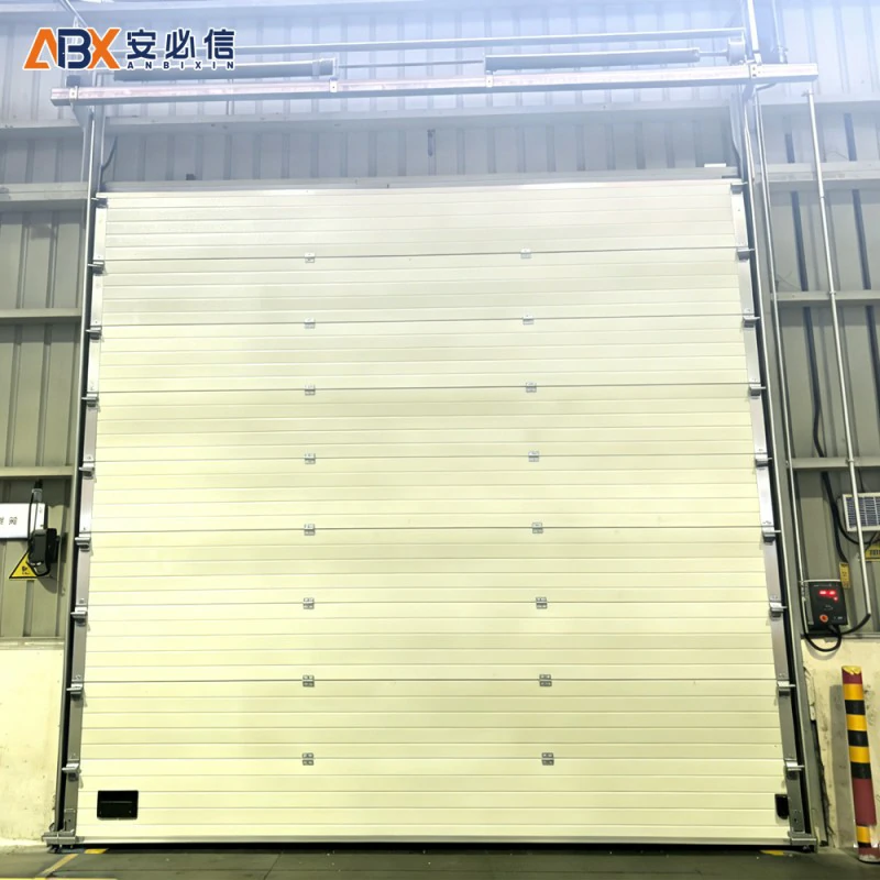 东方三家镇钢质提升门